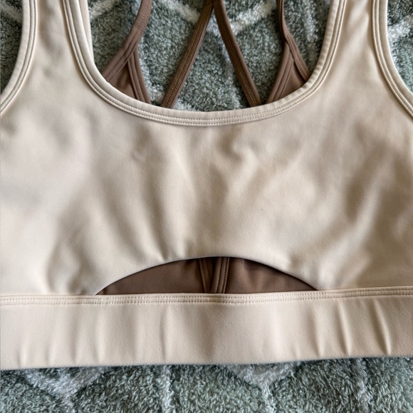 Zyia XS streamline cocoa and cream sports bra - Picture 3 of 7